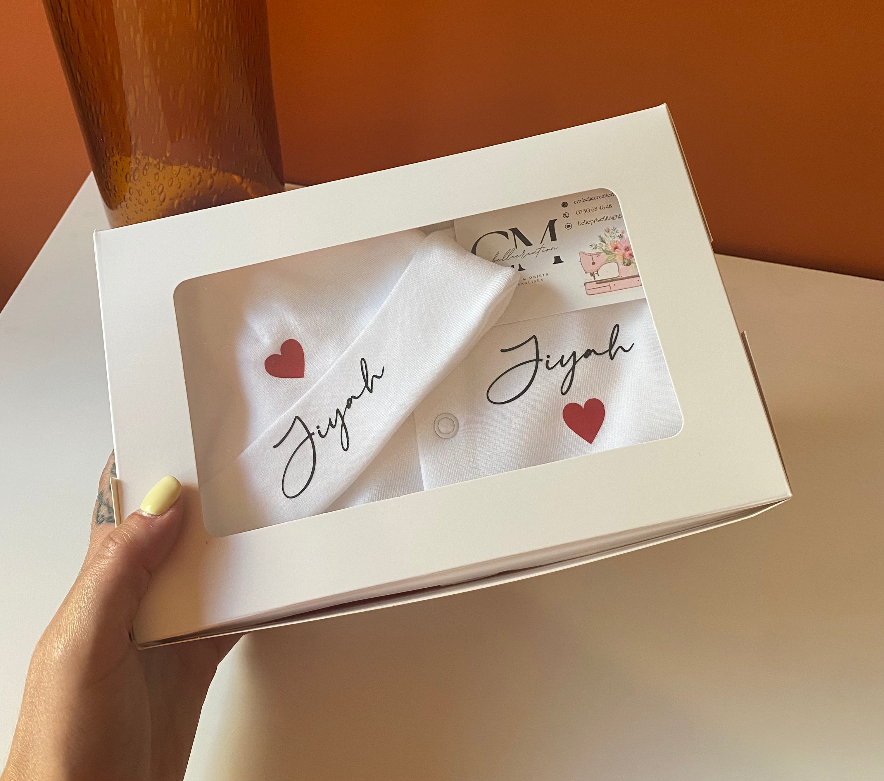 Boîte cadeau à fenêtre