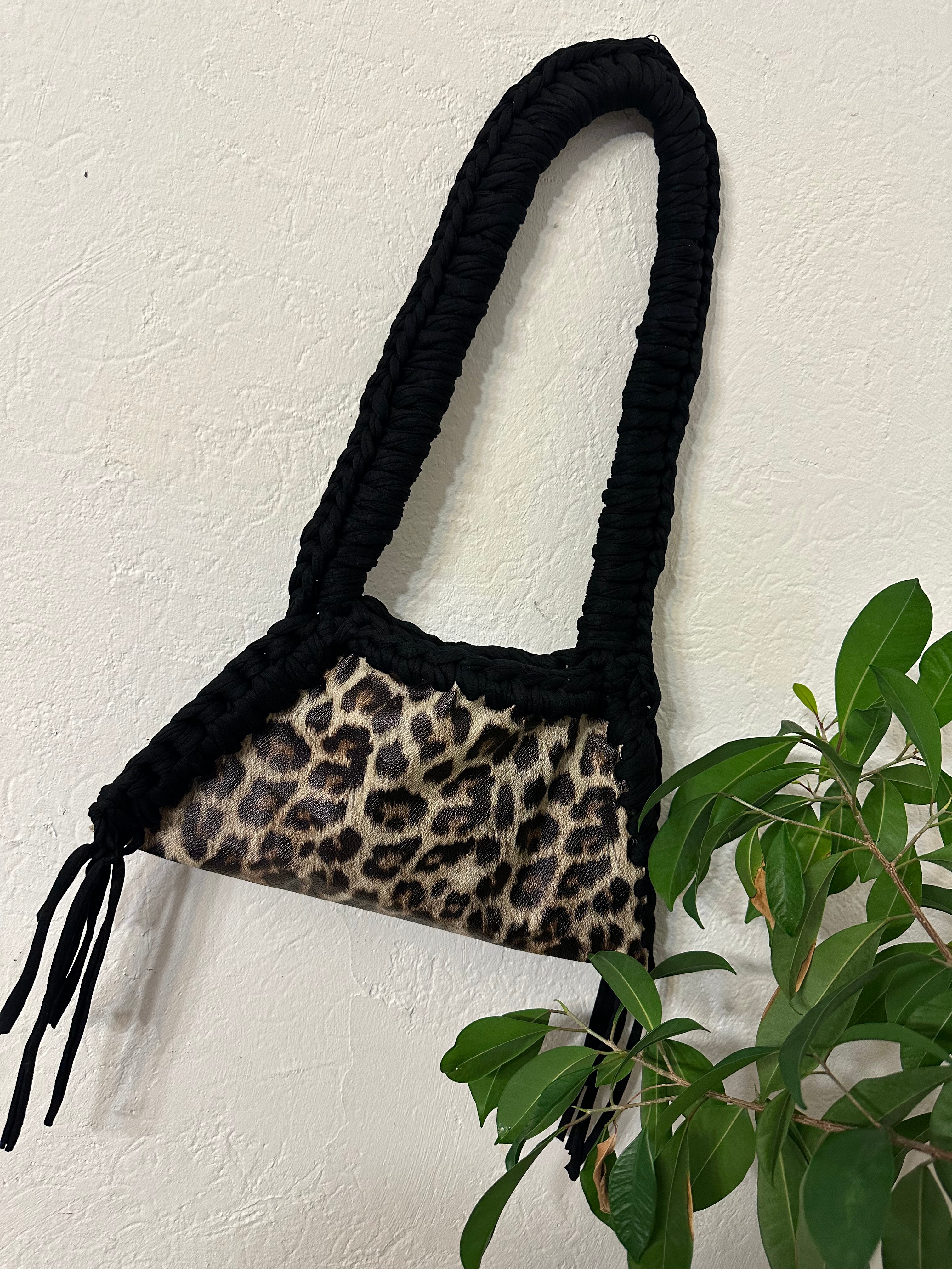 Sac au crochet SAVANNA LÉOPARD NOIR